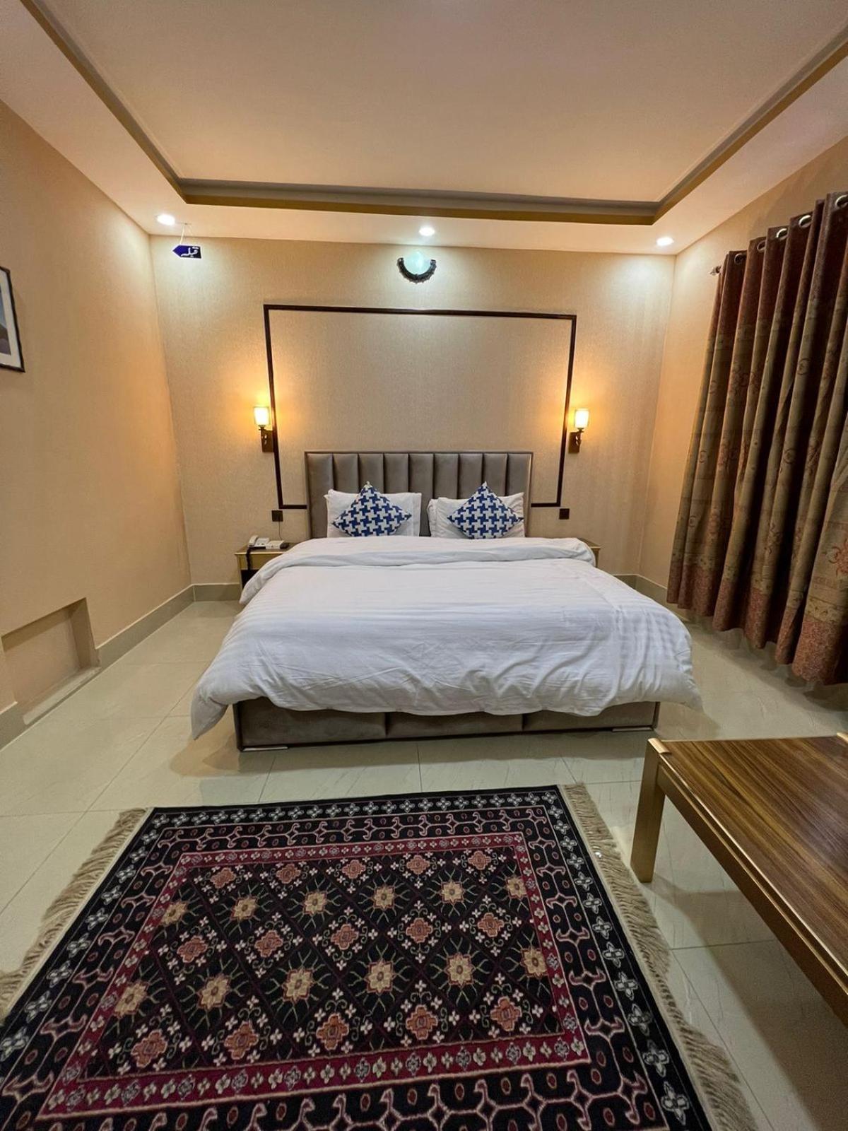 Royal Hotel Naran Zewnętrze zdjęcie